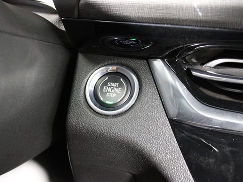 Used 2025 Buick Envista Sport Touring FWD image 24