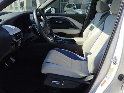 Certified 2025 Acura ADX A-Spec image 3