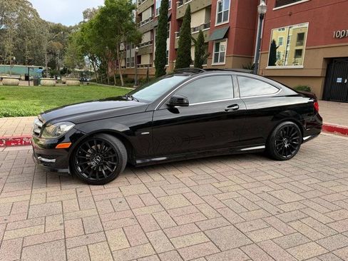 Used 2012 Mercedes-Benz C 350 Coupe image 3