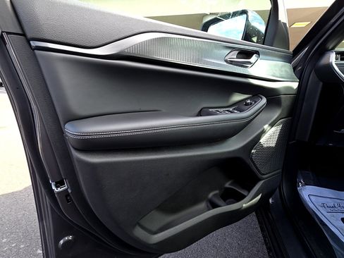 New 2025 Jeep Grand Cherokee L Altitude image 15