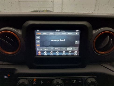 Used 2021 Jeep Gladiator Mojave w/ LED Lighting Group AWD/4WD image 23
