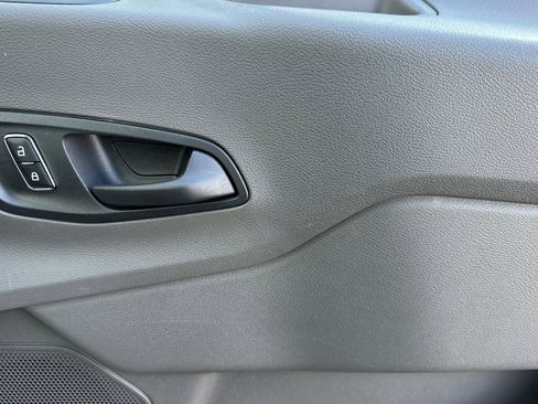 Used 2023 Ford Transit 350 XLT image 19