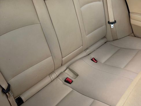 Used 2013 BMW 528i Sedan image 22