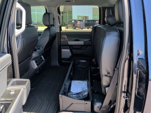 Used 2024 Ford F250 Lariat w/ Lariat Ultimate Package AWD/4WD image 41