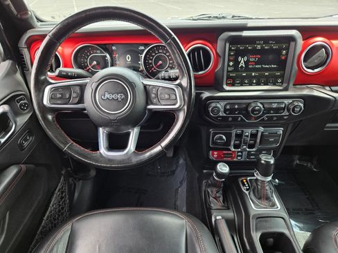 Used 2021 Jeep Wrangler Unlimited Rubicon AWD/4WD image 11