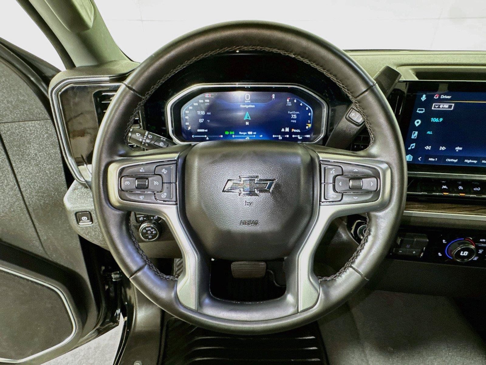 Used 2026 Chevrolet Silverado 1500 RST AWD/4WD image 9