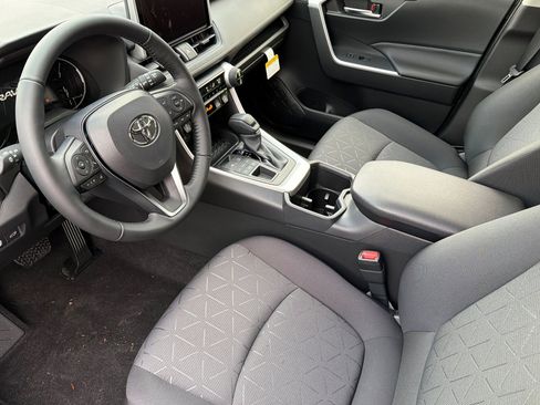 New 2025 Toyota RAV4 XLE w/ Convenience Package image 8
