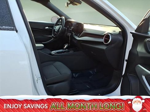 Used 2024 Chevrolet Trax RS image 9