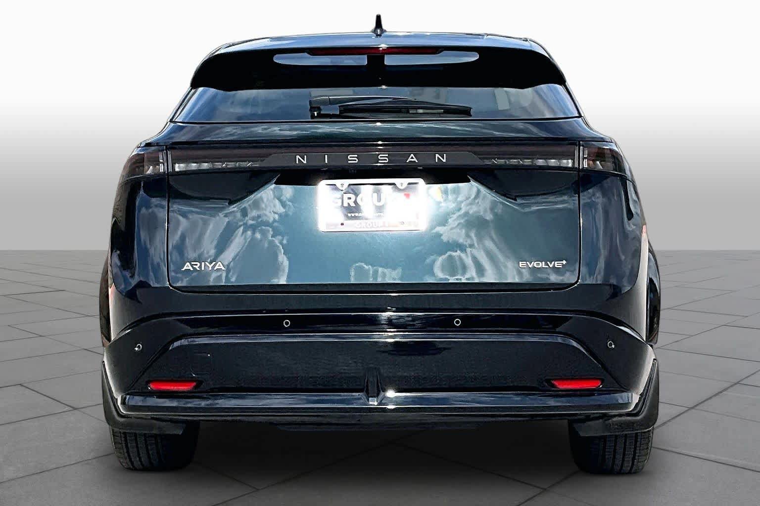 Certified 2023 Nissan Ariya FWD image 4