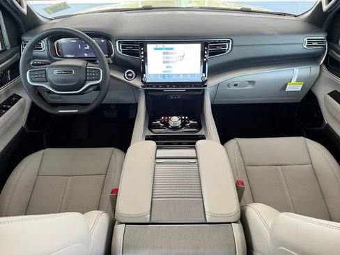 New 2026 Jeep Grand Wagoneer L Limited AWD/4WD image 22