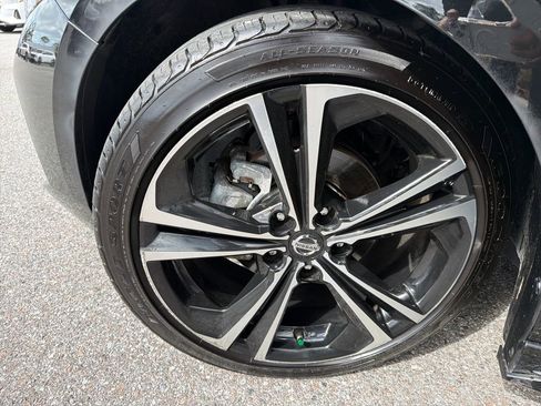 Used 2021 Nissan Sentra SR image 38