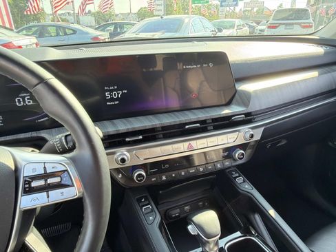 Used 2024 Kia Telluride EX AWD/4WD image 21