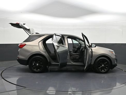 Certified 2019 Chevrolet Equinox LT FWD image 38