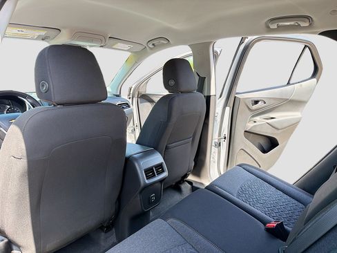 Used 2022 Chevrolet Equinox LT AWD/4WD image 10