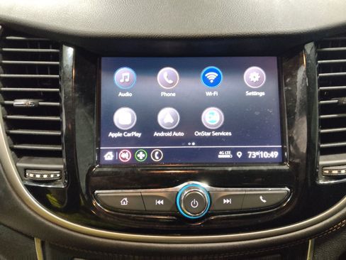 Used 2020 Chevrolet Trax LT w/ Driver Confidence Package FWD image 25