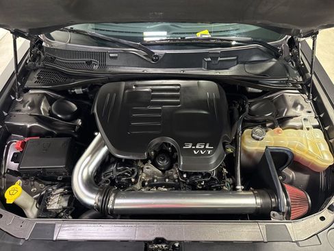 Used 2019 Dodge Challenger SXT AWD/4WD image 33