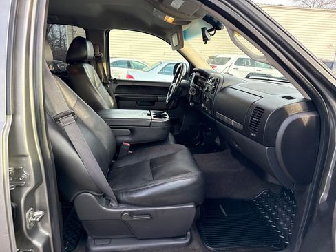 Used 2013 Chevrolet Silverado 1500 LT image 12