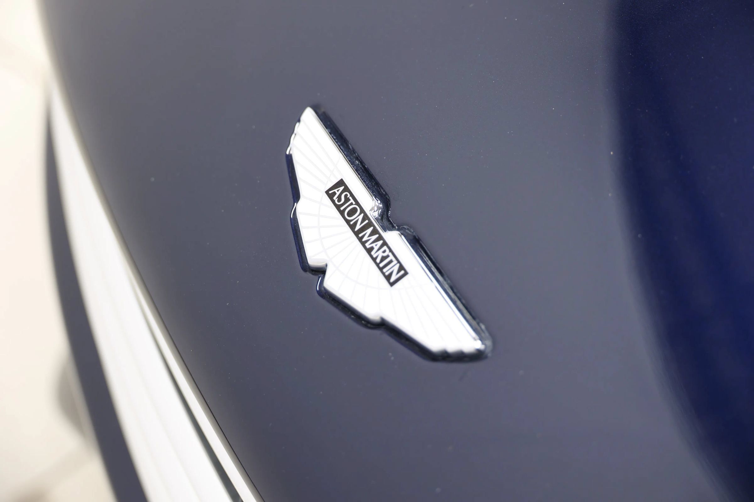 Used 2016 Aston Martin Vanquish Volante RWD image 88