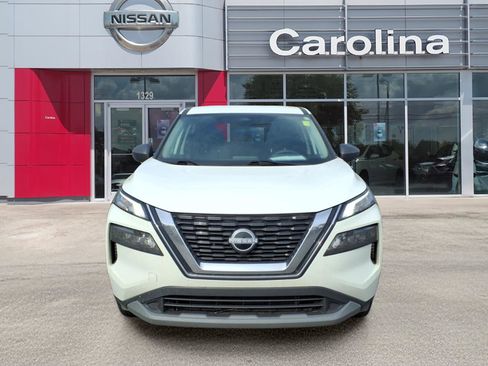Used 2023 Nissan Rogue S image 2