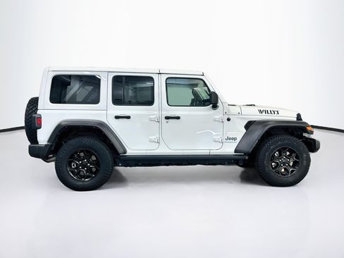 Used 2023 Jeep Wrangler Unlimited w/ Cold Weather Group AWD/4WD image 10