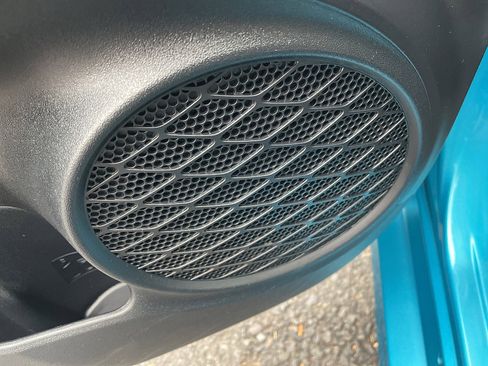 Used 2017 Toyota Prius Prime Premium image 31