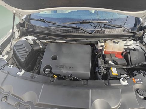 Used 2023 Chevrolet Traverse LT w/ LPO, Floor Liner Package image 13