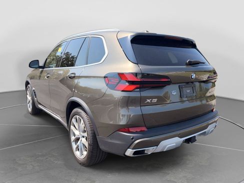 Used 2024 BMW X5 xDrive40i w/ Premium Package AWD/4WD image 2