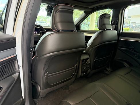 Used 2025 Jeep Wagoneer S Launch Edition AWD/4WD image 39