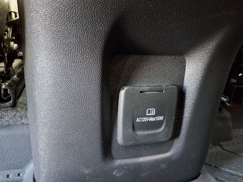 Used 2022 Chevrolet Equinox LT FWD image 24