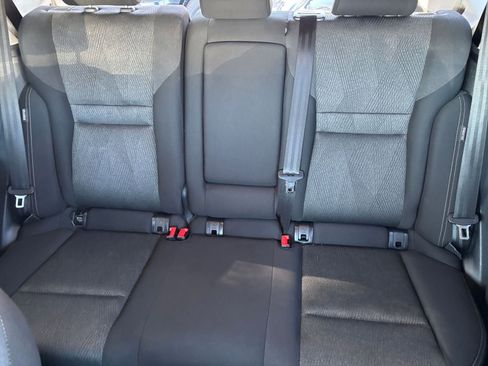 Used 2025 Nissan Rogue SV image 40