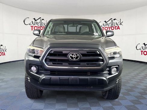 Used 2017 Toyota Tacoma SR5 w/ Tow Package RWD image 2