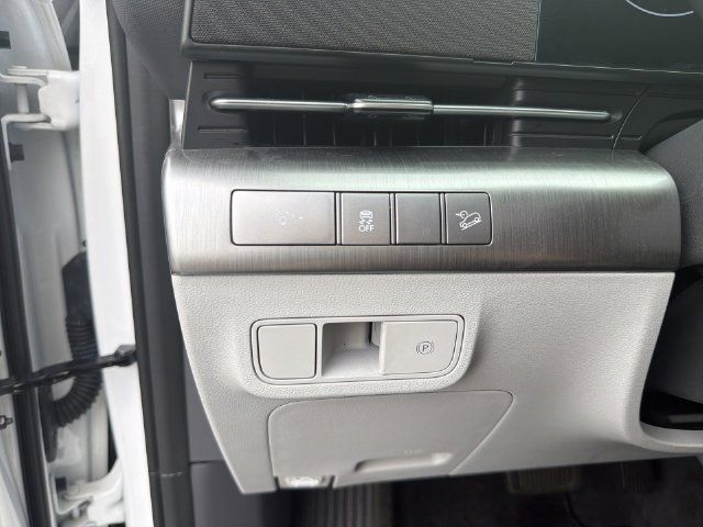 Used 2024 Hyundai Kona SEL w/ Convenience Package FWD image 29