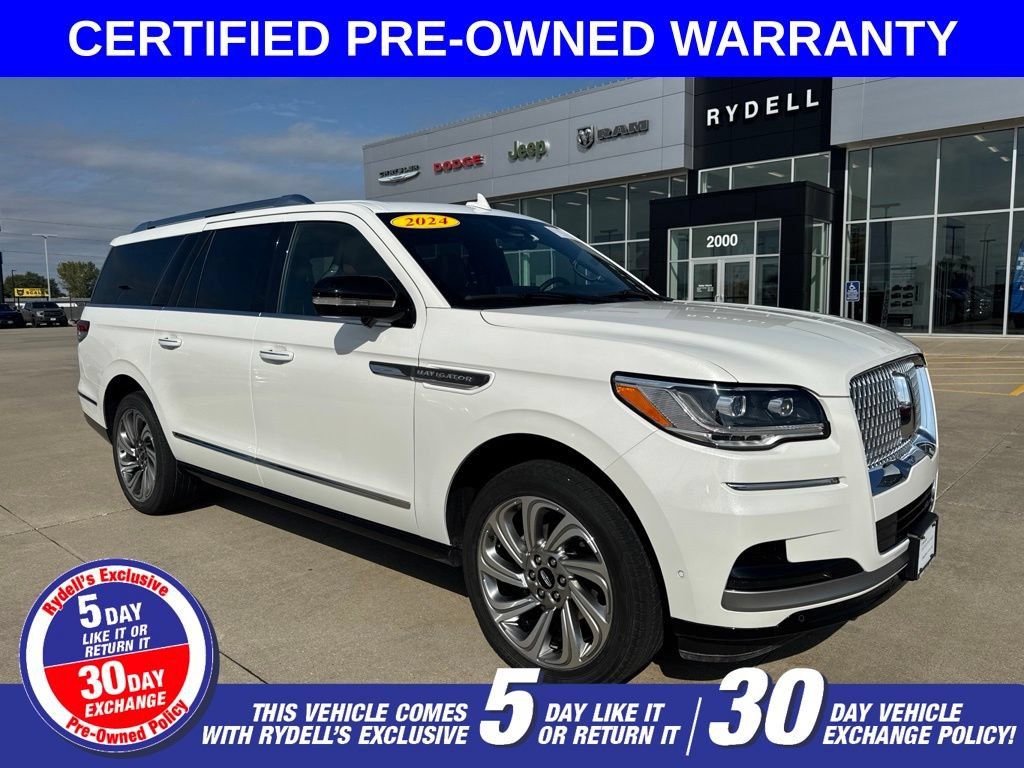 Used 2024 Lincoln Navigator L Reserve AWD/4WD image 1