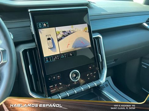 Certified 2025 GMC Acadia Elevation image 26