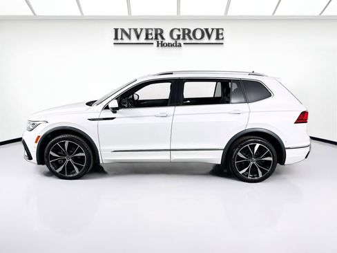 Used 2022 Volkswagen Tiguan SEL R-Line AWD/4WD image 8