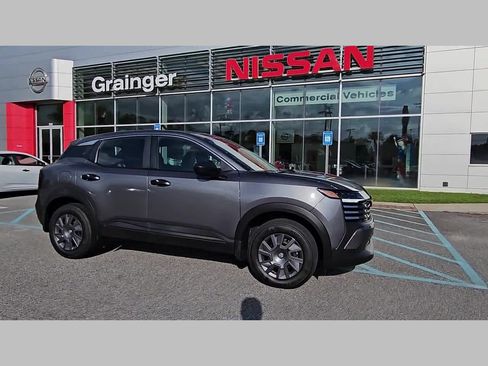 Used 2025 Nissan Kicks S image 37