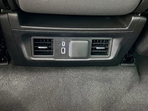 Used 2024 Chevrolet Silverado 1500 LT AWD/4WD image 25