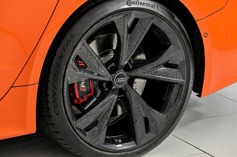 Used 2021 Audi RS 7 Sportback w/ Carbon Optic Package AWD/4WD image 23