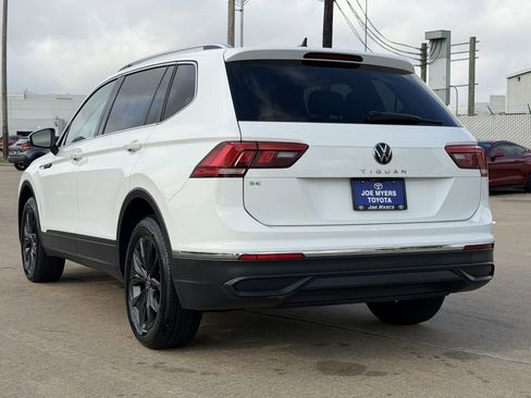 Used 2024 Volkswagen Tiguan SE FWD image 7