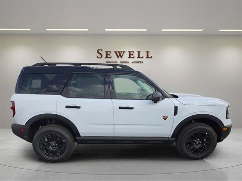 New 2025 Ford Bronco Sport Badlands image 5