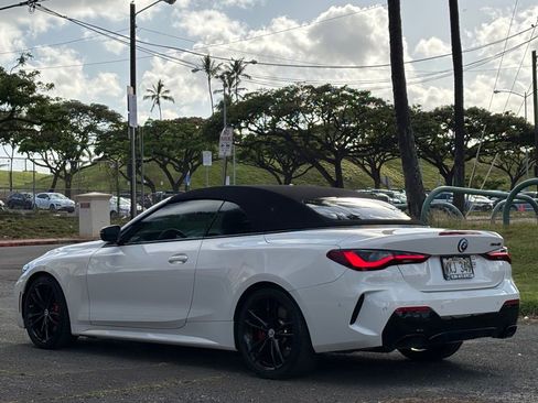 Used 2023 BMW M440i Convertible w/ Premium Package RWD image 3
