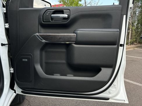 Used 2021 Chevrolet Silverado 1500 LTZ w/ LTZ Convenience Package II RWD image 29