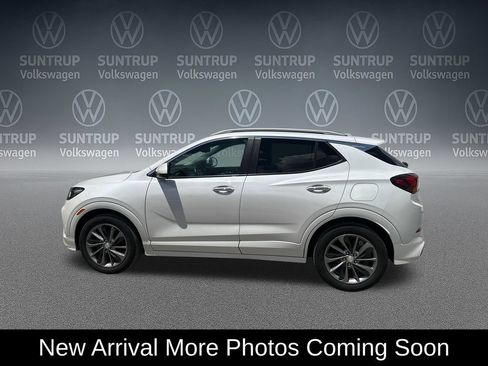 Used 2023 Buick Encore GX Select w/ Experience Buick Package FWD image 3