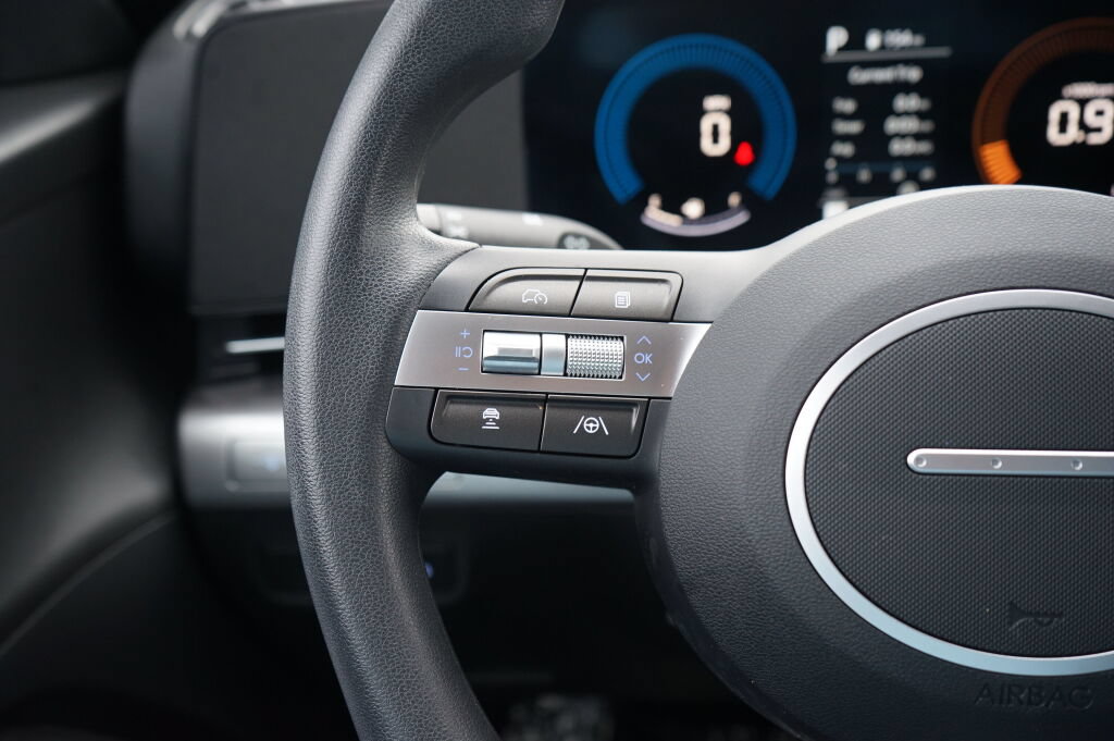 Certified 2026 Hyundai Kona SE FWD image 28
