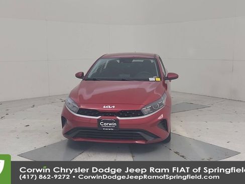 Used 2024 Kia Forte LXS image 5