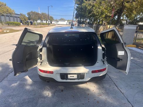 Used 2019 MINI Cooper Clubman image 12