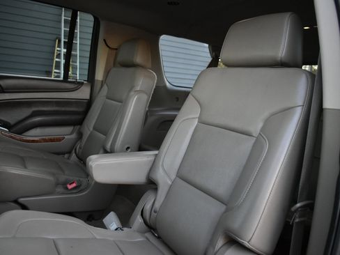 Used 2015 Chevrolet Suburban LTZ image 27