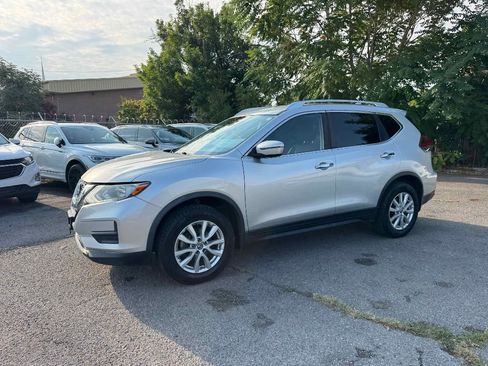 Used 2020 Nissan Rogue S w/ Special Edition Package image 4
