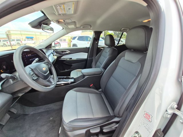 Used 2026 Chevrolet Trax LT FWD image 22