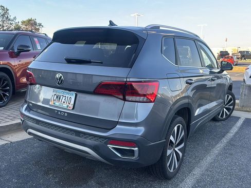 Used 2022 Volkswagen Taos SE image 11